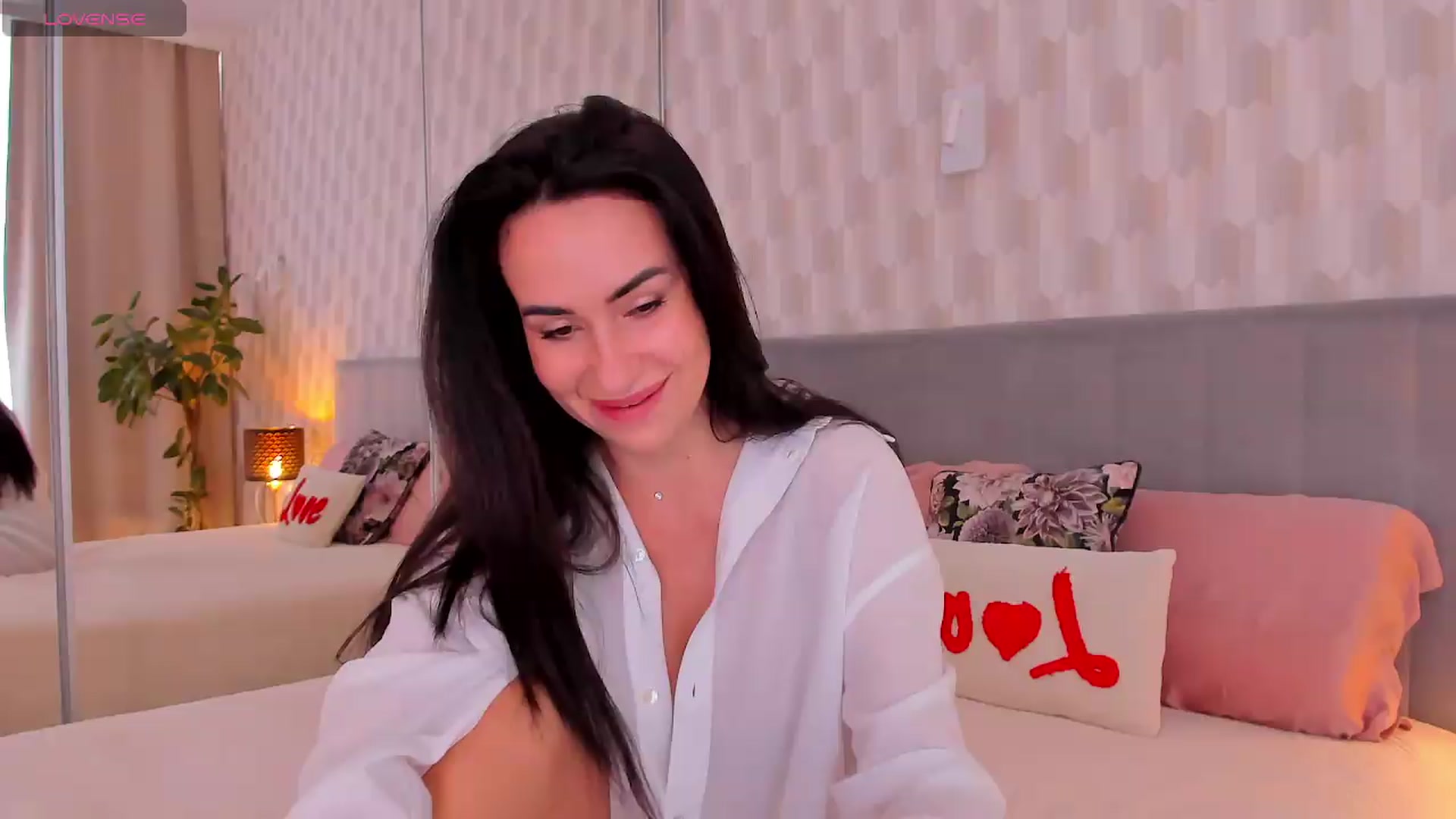 Gallery image thumbnail from Annaliss's myfreecams stream on, 07/26/2026, 04:44 image 3 of 20