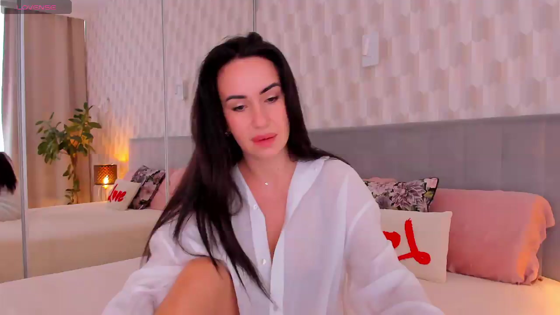 Gallery image thumbnail from Annaliss's myfreecams stream on, 07/26/2026, 04:44 image 5 of 20