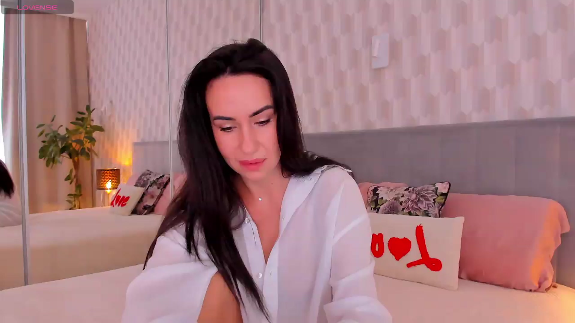 Gallery image thumbnail from Annaliss's myfreecams stream on, 07/26/2026, 04:44 image 7 of 20