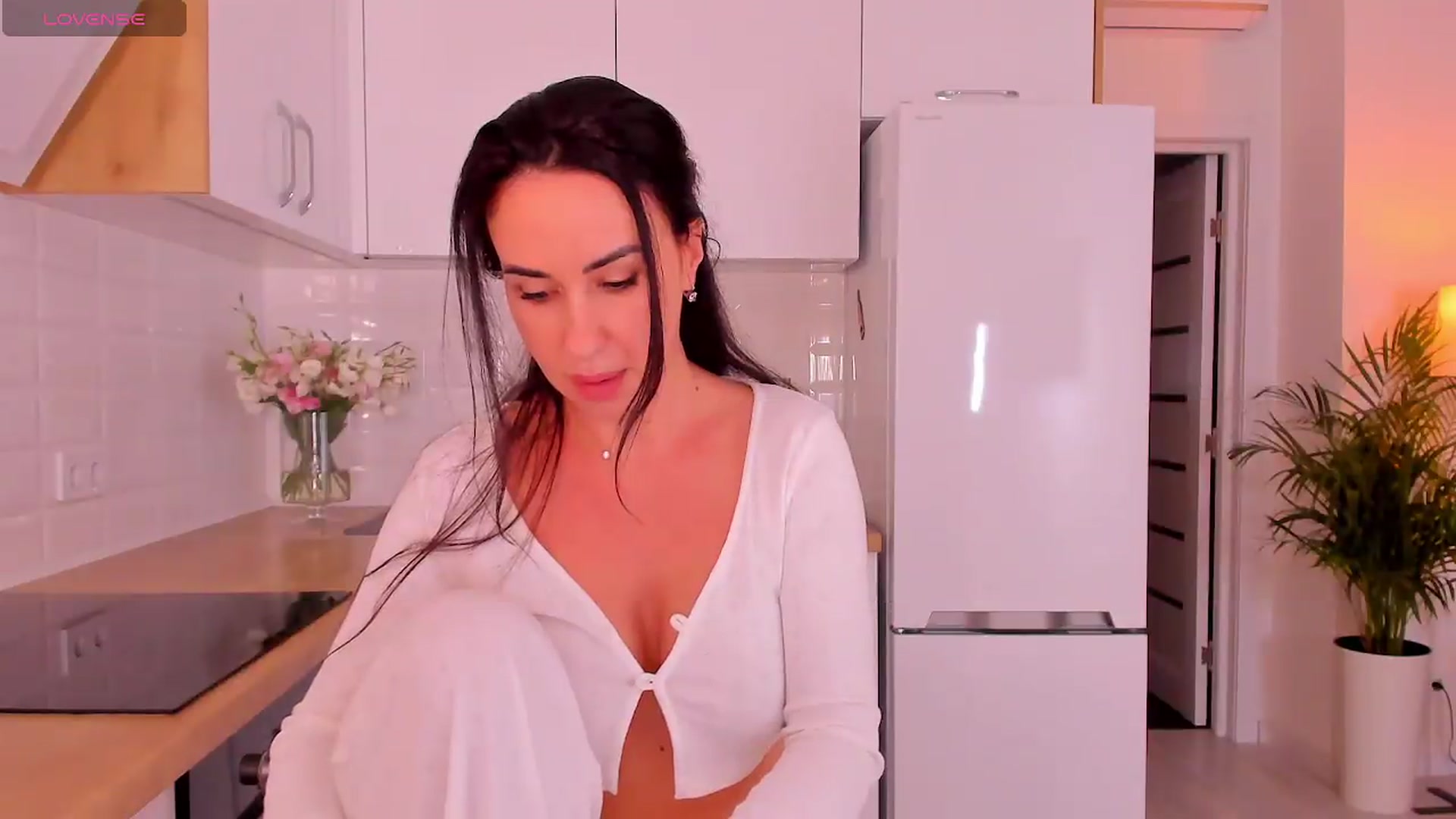 Gallery image thumbnail from Annaliss's myfreecams stream on, 07/27/2026, 19:17 image 9 of 20