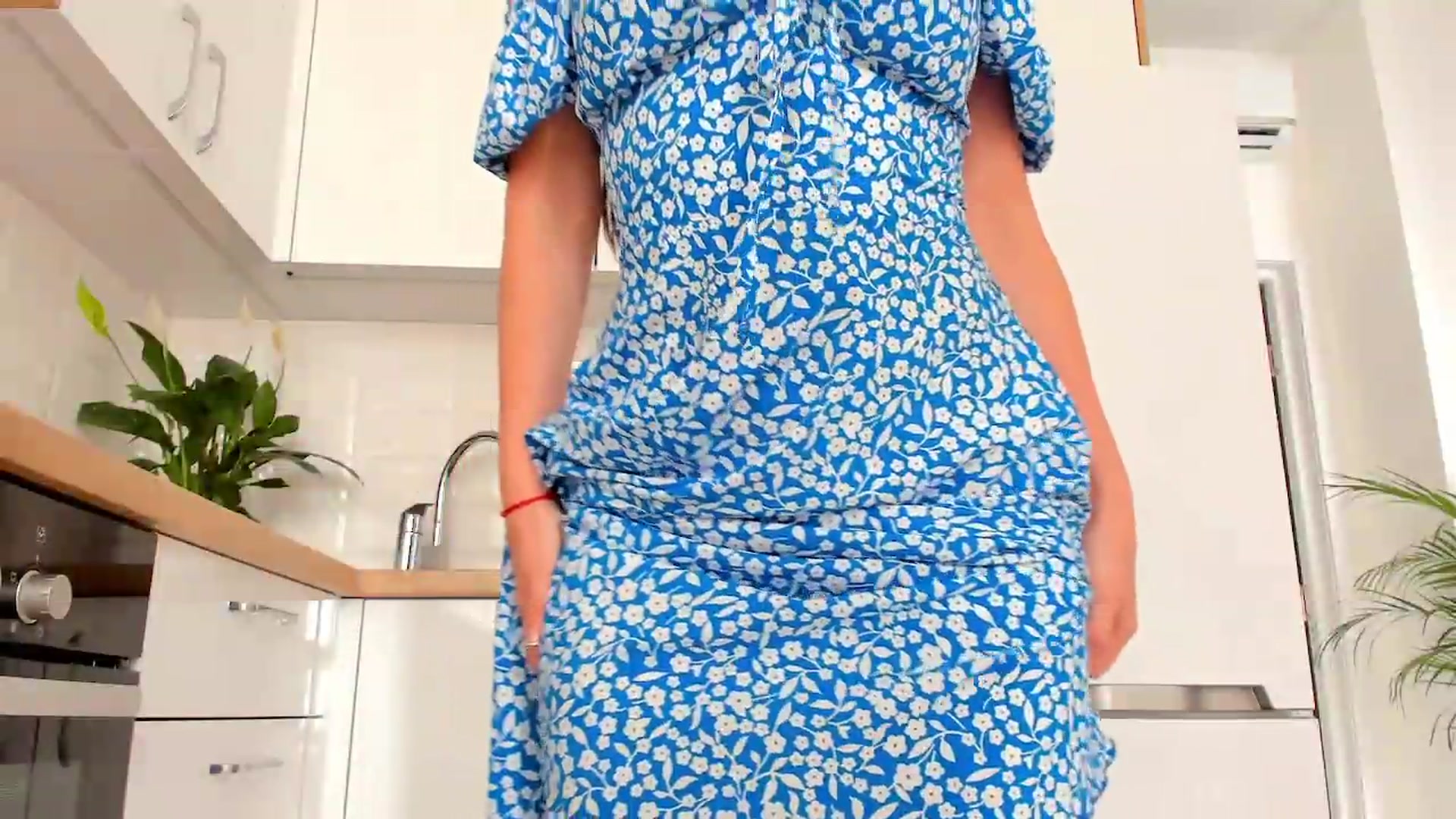 Gallery image thumbnail from Annaliss's myfreecams stream on, 08/15/2026, 15:28 image 9 of 20
