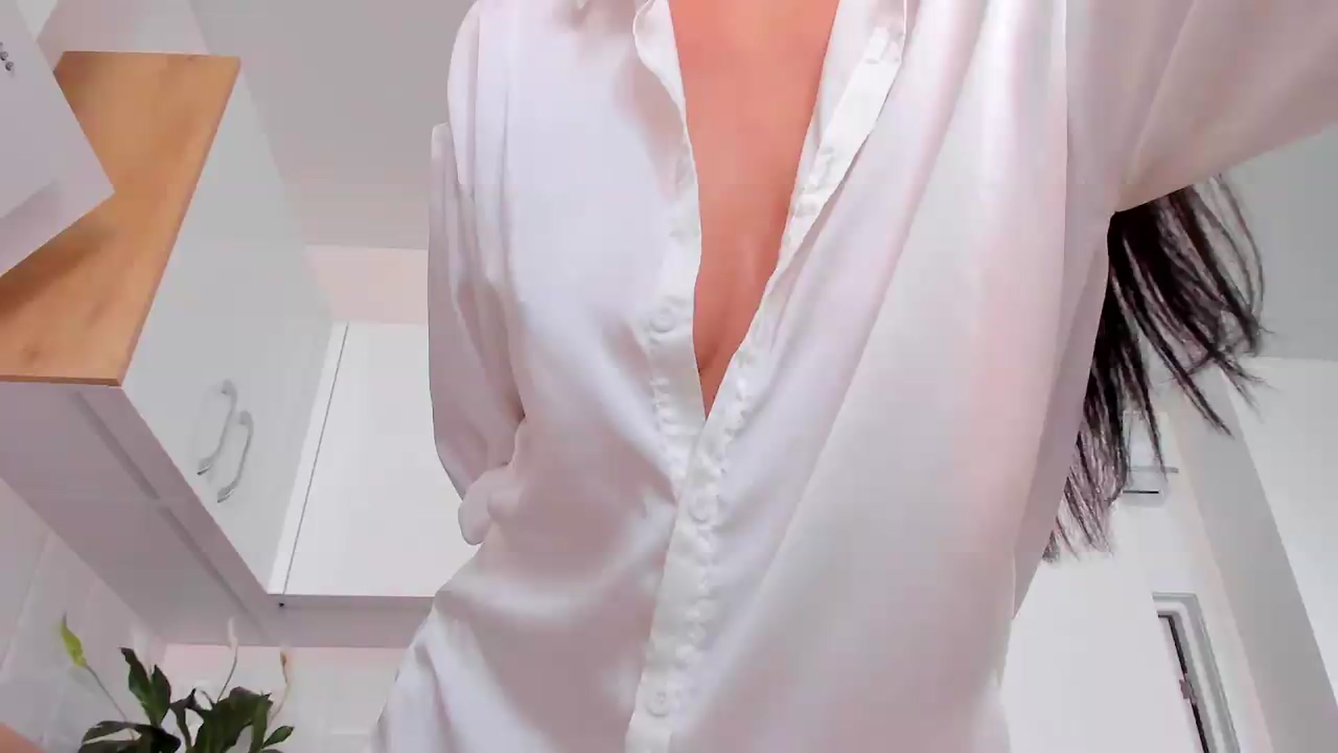 Gallery image thumbnail from Annaliss's myfreecams stream on, 08/21/2026, 05:07 image 4 of 20