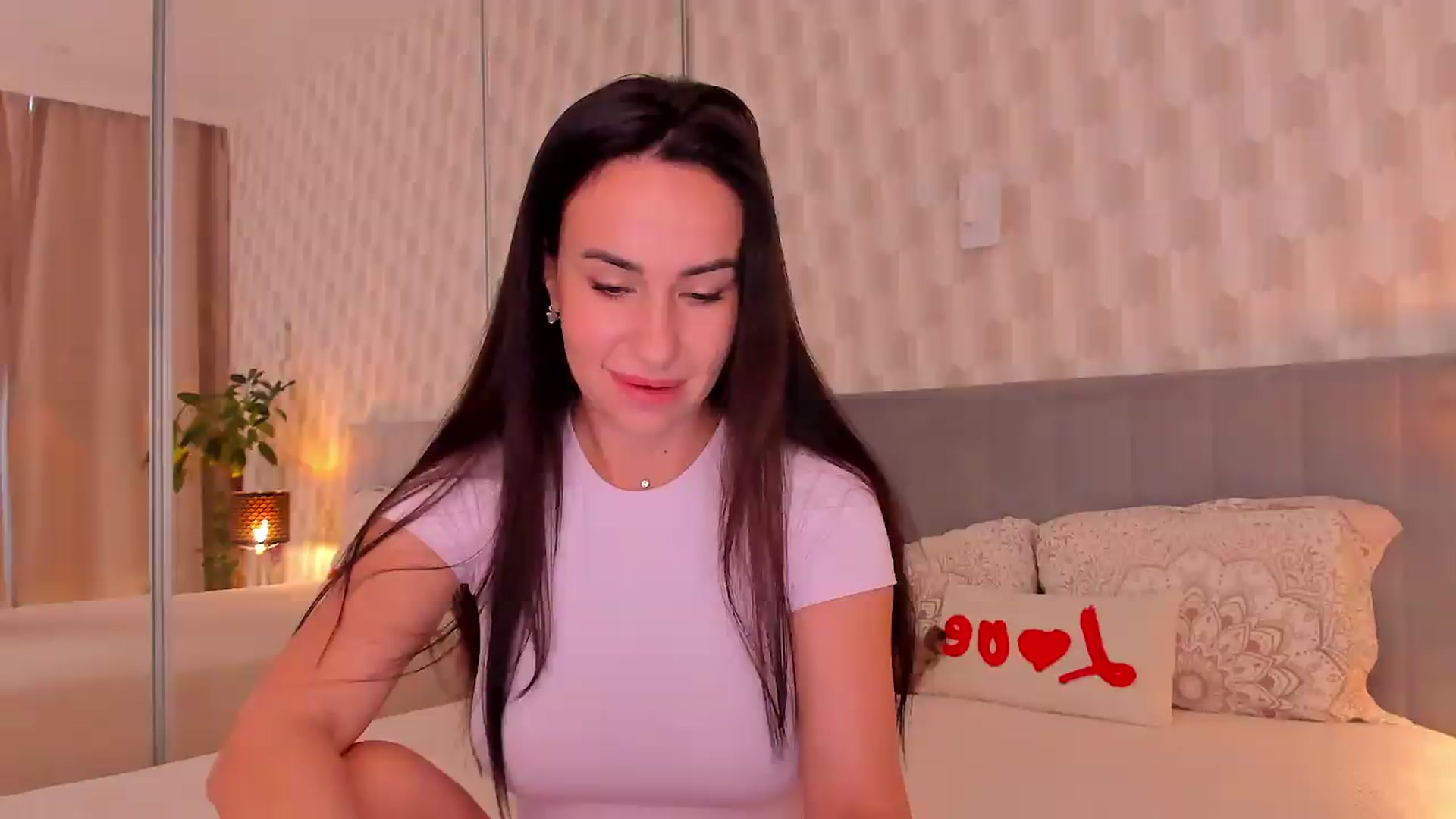 Gallery image thumbnail from Annaliss's myfreecams stream on, 08/24/2026, 05:31 image 2 of 20
