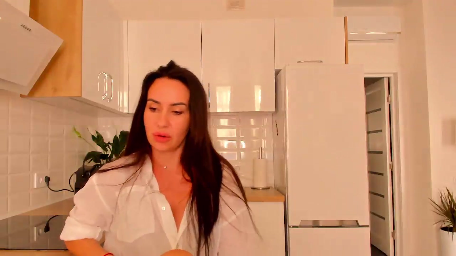 Gallery image thumbnail from Annaliss's myfreecams stream on, 08/24/2026, 16:18 image 3 of 20