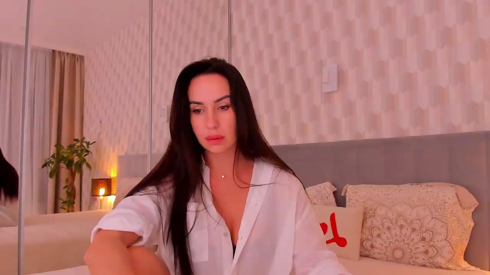 Gallery image thumbnail from Annaliss's myfreecams stream on, 08/24/2026, 18:06 image 3 of 20