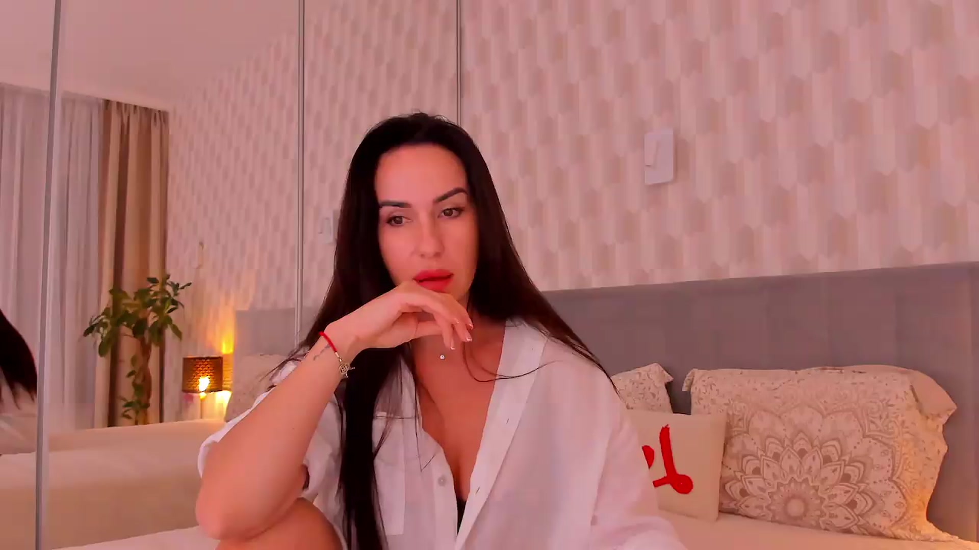 Gallery image thumbnail from Annaliss's myfreecams stream on, 08/24/2026, 18:06 image 1 of 20