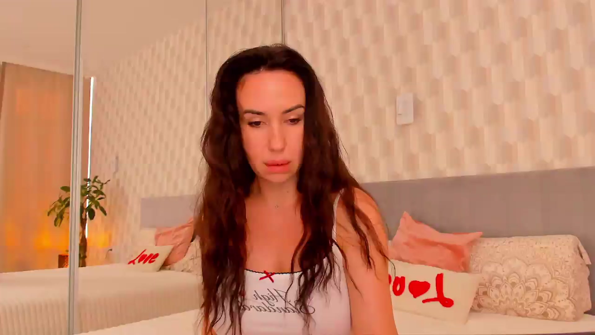 Gallery image thumbnail from Annaliss's myfreecams stream on, 08/29/2026, 14:34 image 17 of 20