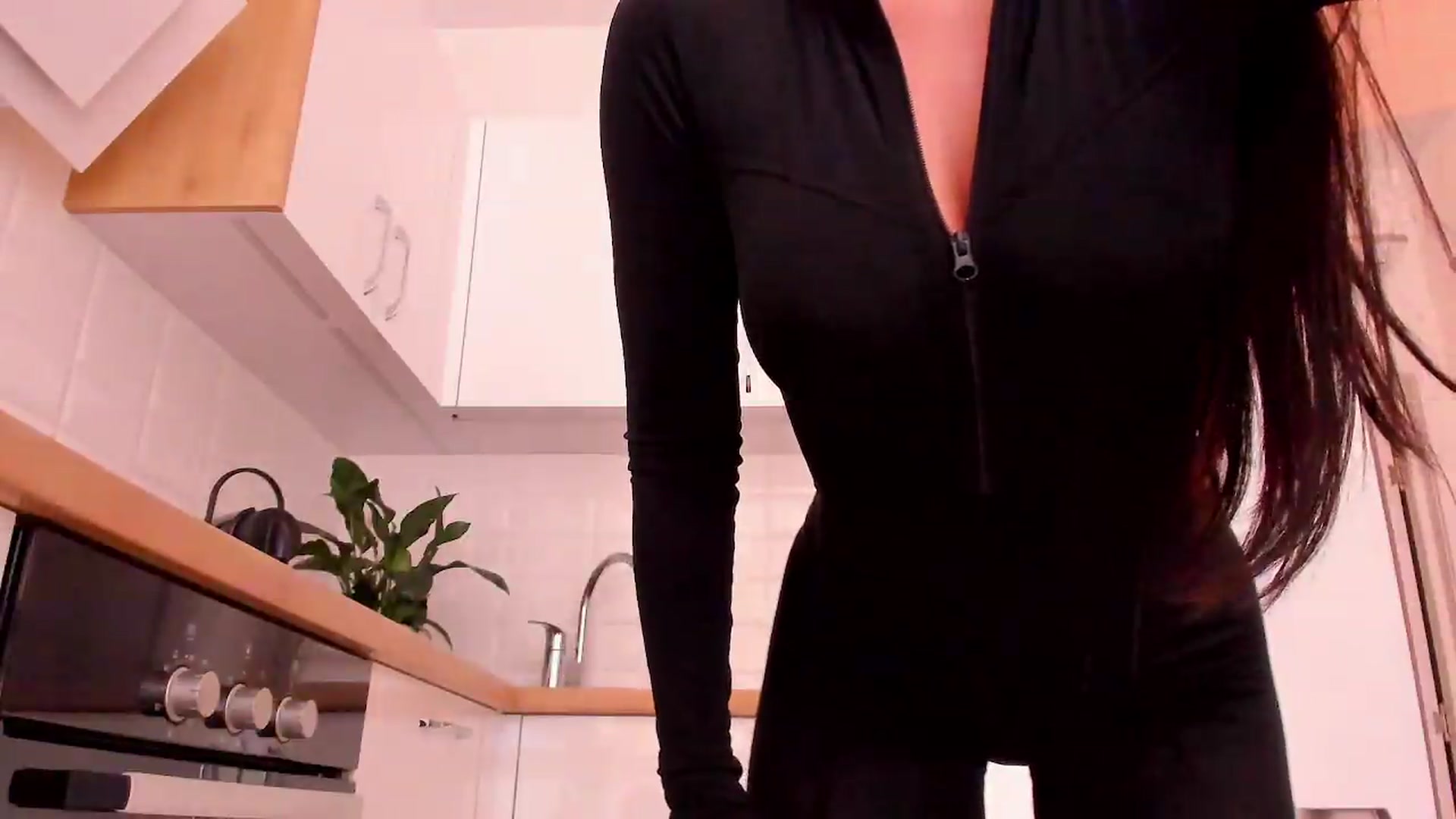 Gallery image thumbnail from Annaliss's myfreecams stream on, 09/14/2026, 05:38 image 7 of 20
