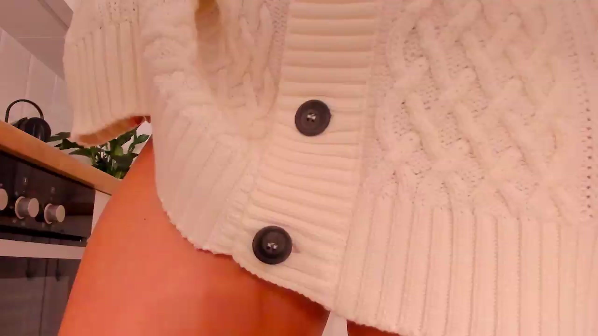 Gallery image thumbnail from Annaliss's myfreecams stream on, 09/14/2026, 16:23 image 4 of 20