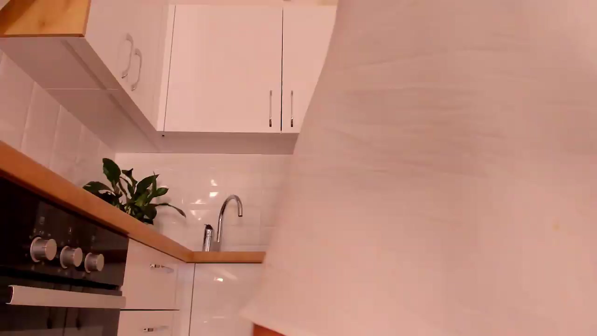 Gallery image thumbnail from Annaliss's myfreecams stream on, 09/22/2026, 16:04 image 16 of 20