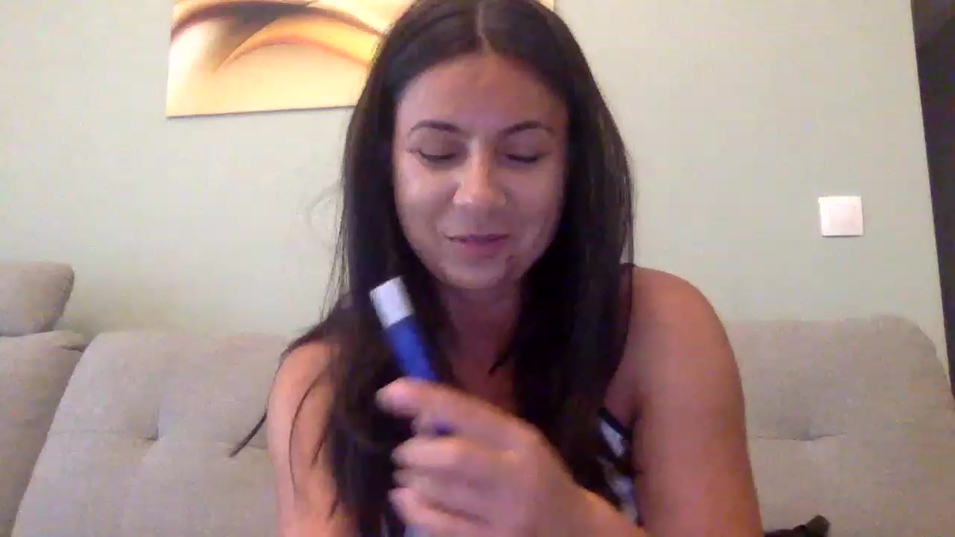 Gallery image thumbnail from Annamarten's myfreecams stream on, 06/25/2023, 15:41 image 11 of 20
