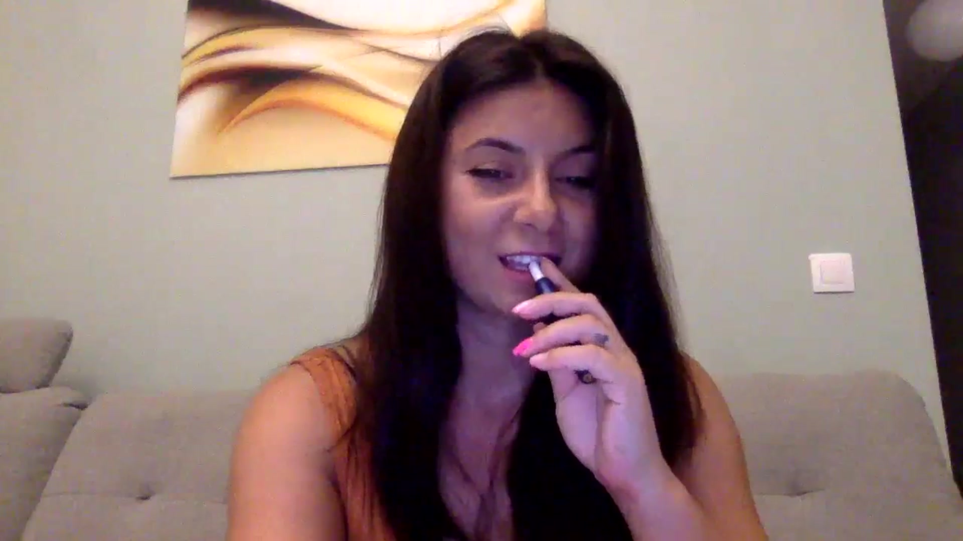 Gallery image thumbnail from Annamarten's myfreecams stream on, 08/09/2023, 24:25 image 3 of 20