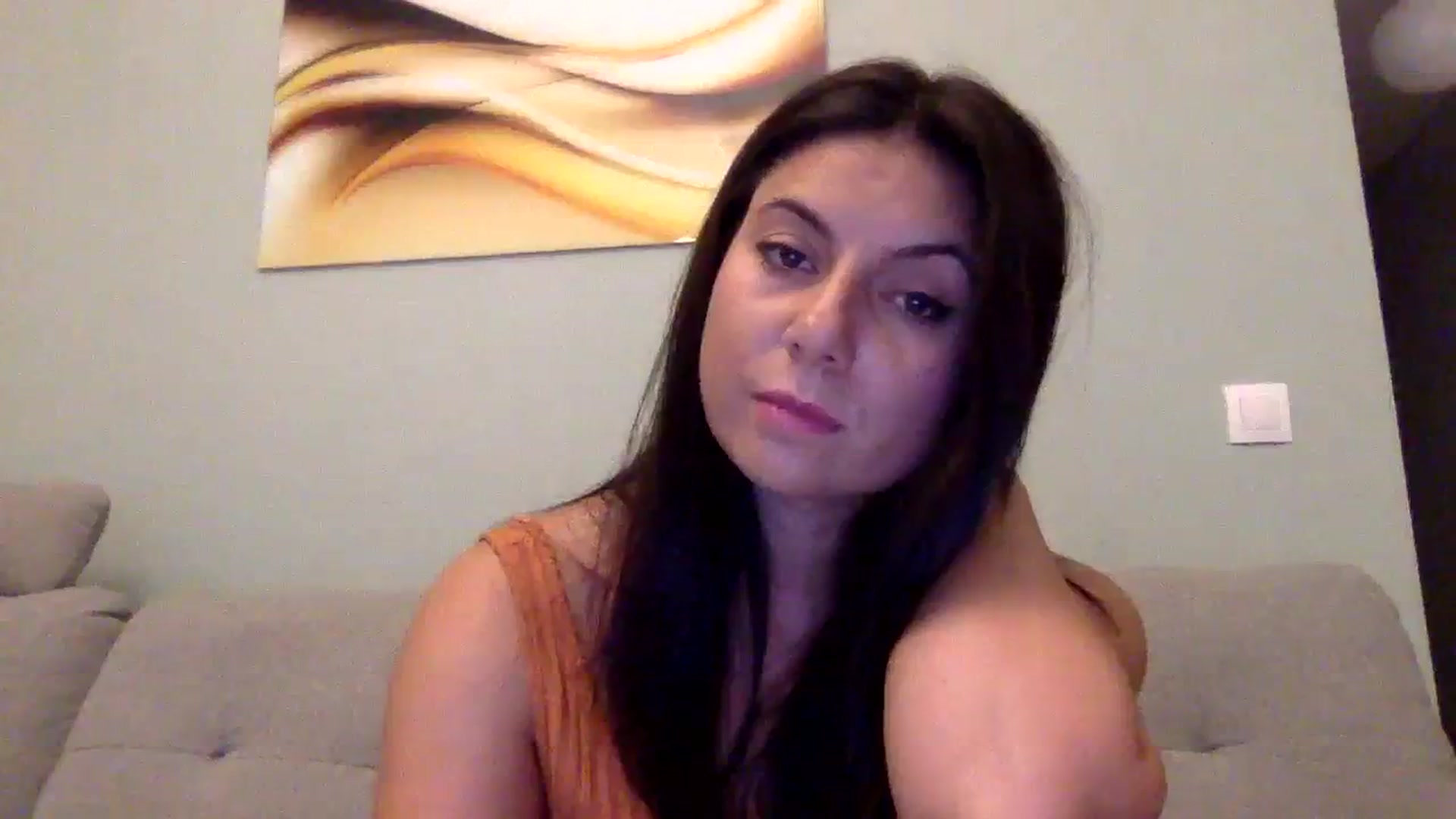 Gallery image thumbnail from Annamarten's myfreecams stream on, 08/09/2023, 24:25 image 15 of 20