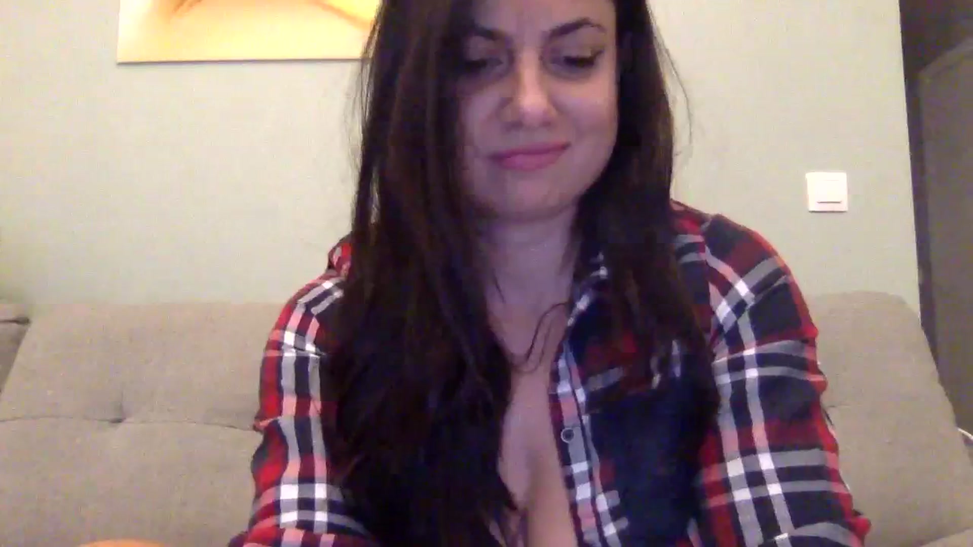 Gallery image thumbnail from Annamarten's myfreecams stream on, 11/12/2023, 17:19 image 8 of 20