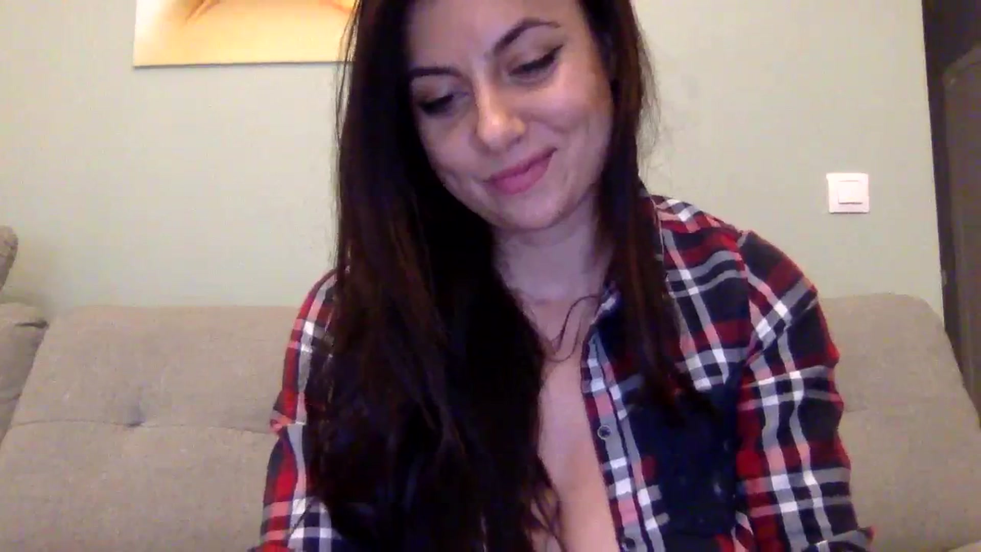 Gallery image thumbnail from Annamarten's myfreecams stream on, 11/12/2023, 17:19 image 9 of 20