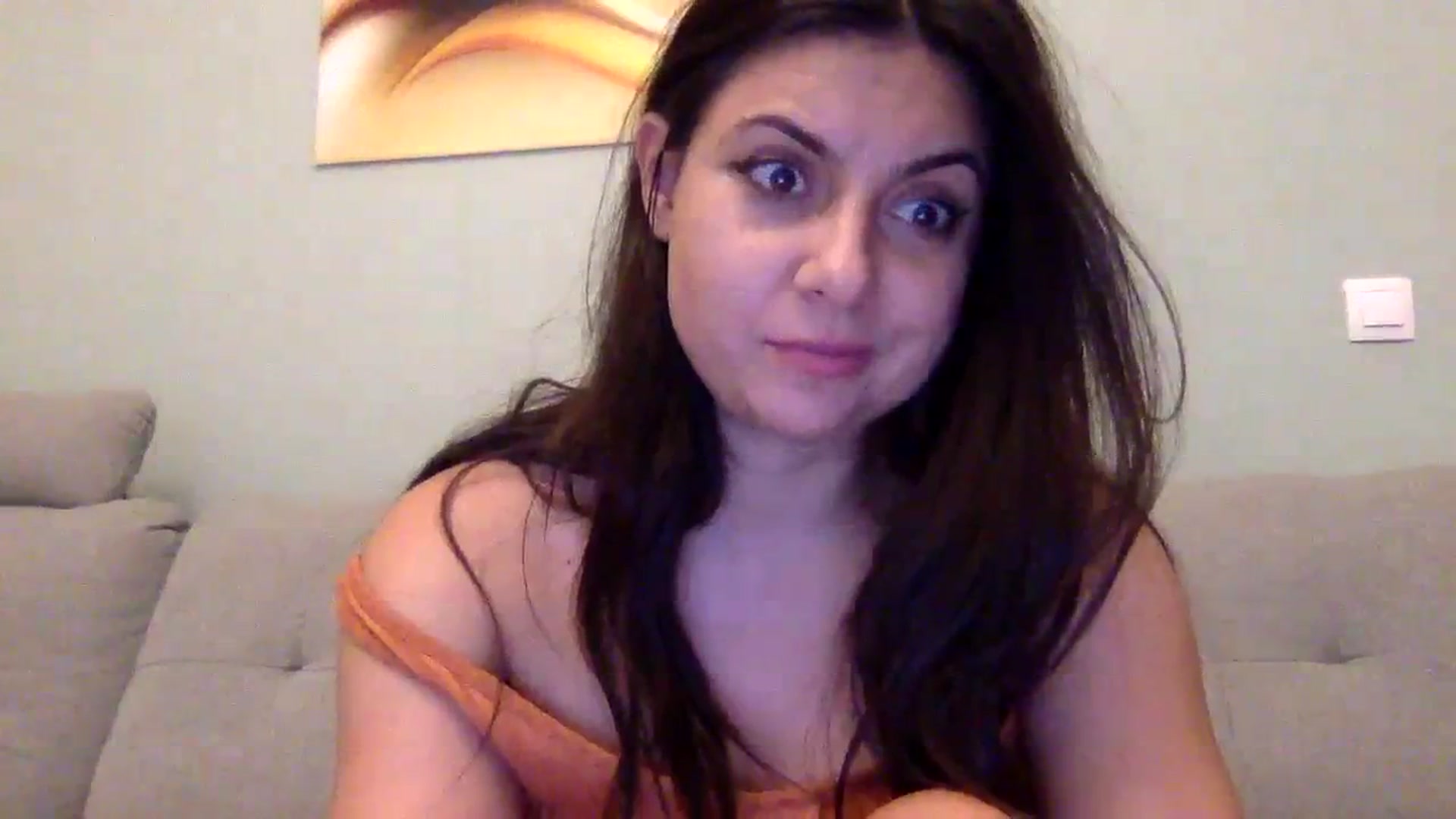 Gallery image thumbnail from Annamarten's myfreecams stream on, 11/12/2023, 18:43 image 2 of 20