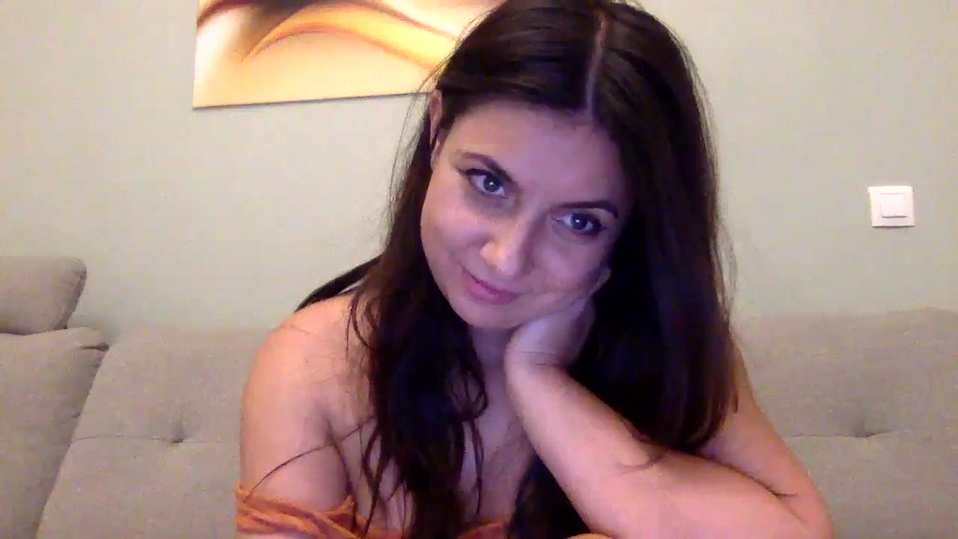 Gallery image thumbnail from Annamarten's myfreecams stream on, 11/12/2023, 18:43 image 11 of 20