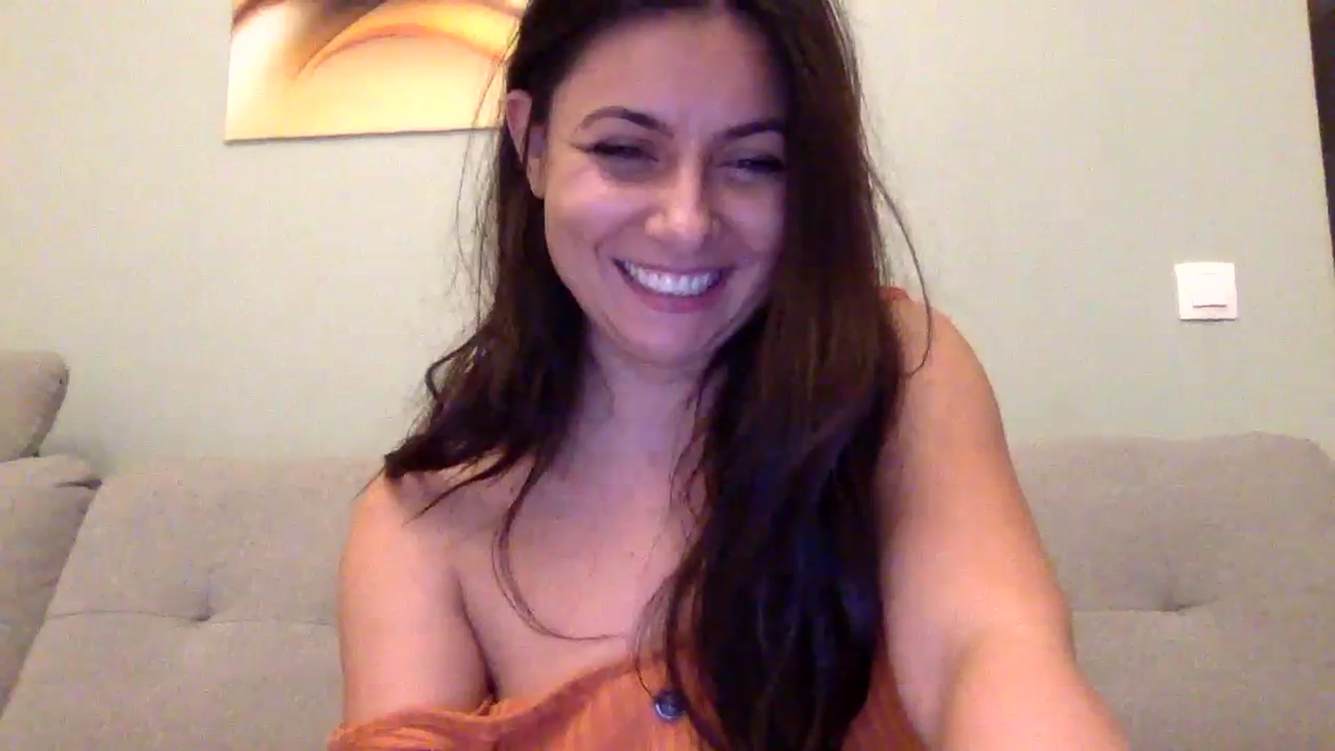 Gallery image thumbnail from Annamarten's myfreecams stream on, 11/12/2023, 18:43 image 15 of 20