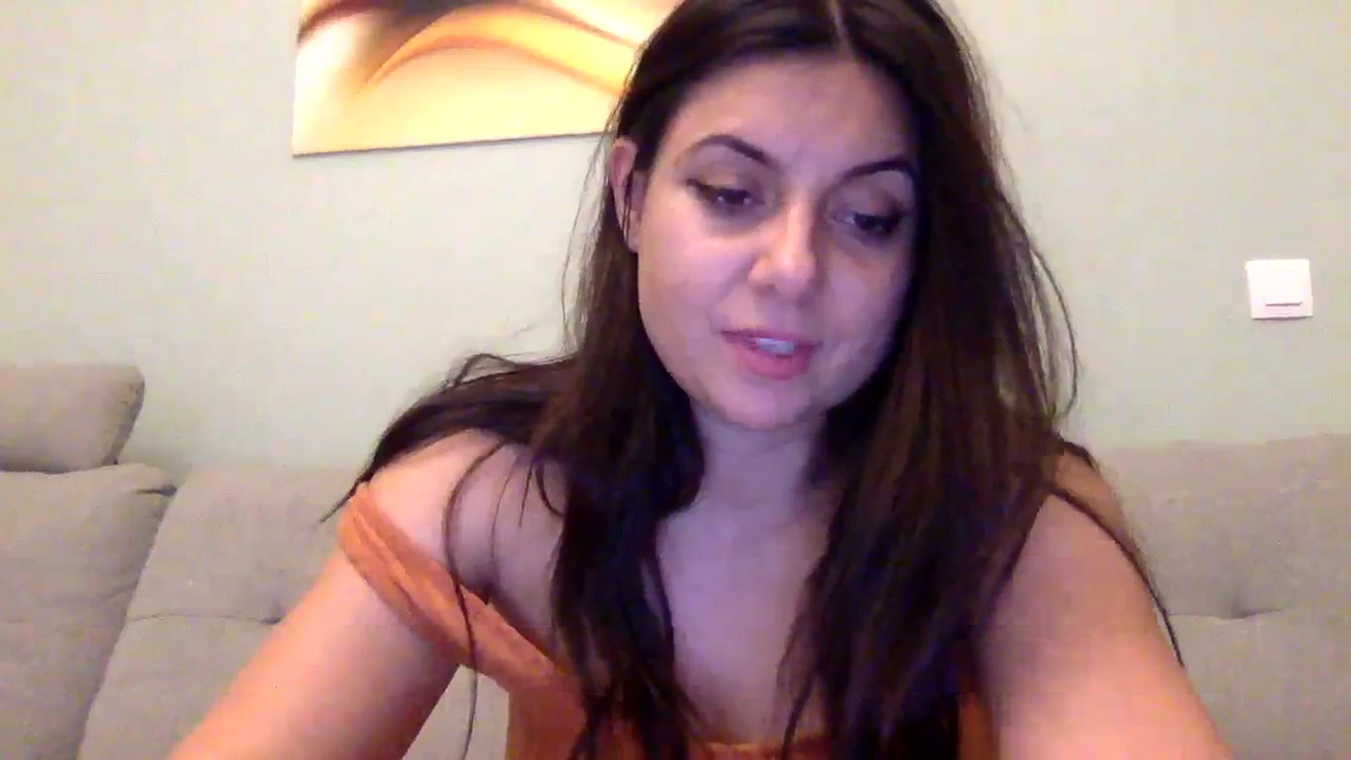 Gallery image thumbnail from Annamarten's myfreecams stream on, 11/12/2023, 18:43 image 4 of 20