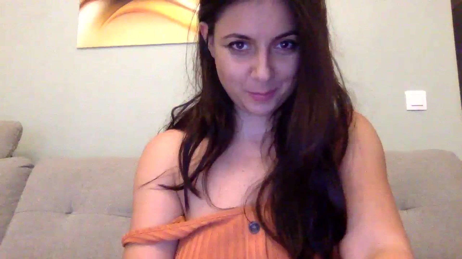 Gallery image thumbnail from Annamarten's myfreecams stream on, 11/12/2023, 18:43 image 16 of 20