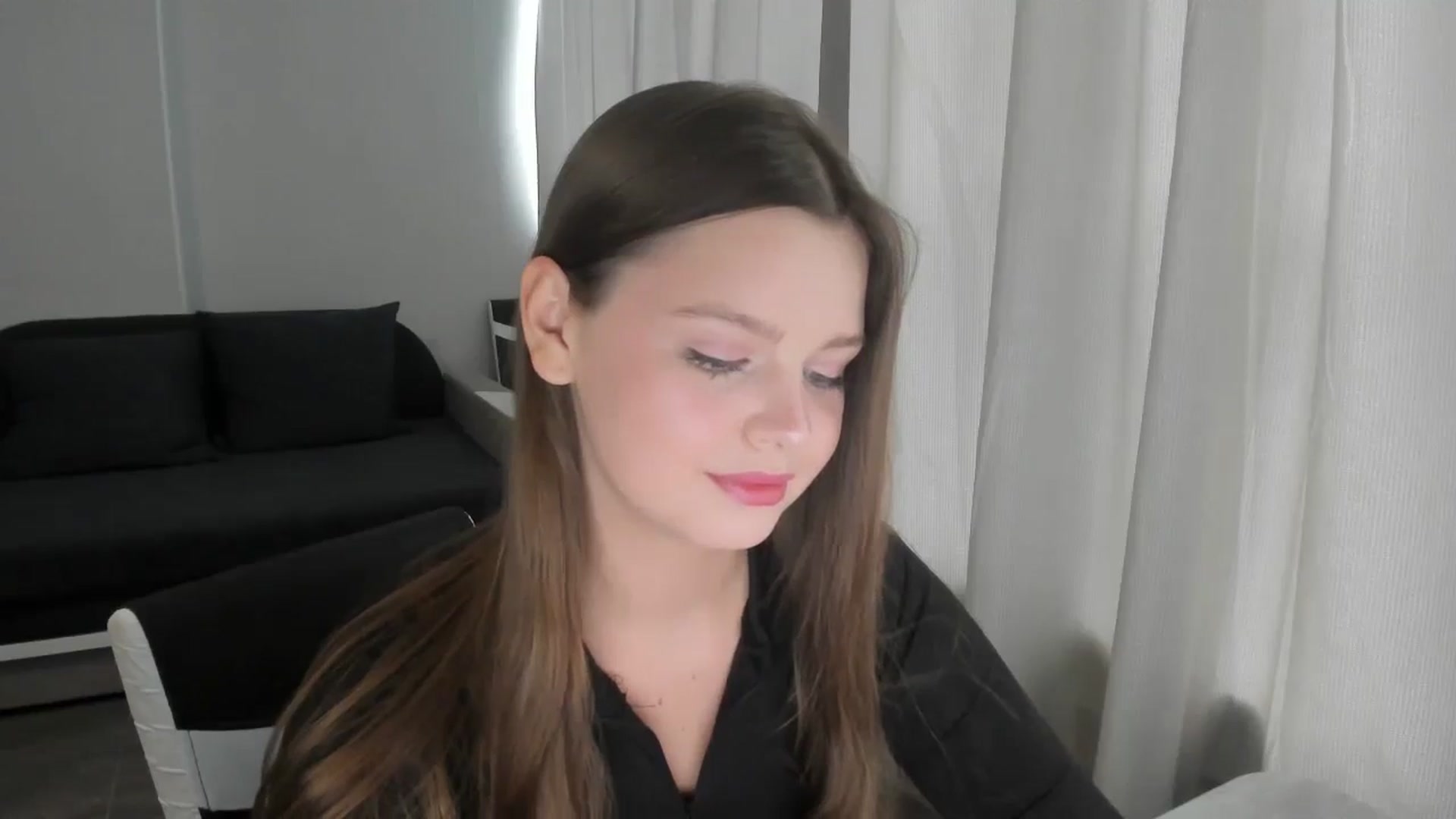 Gallery image thumbnail from Annaneon's myfreecams stream on, 06/13/2025, 08:30 image 4 of 20