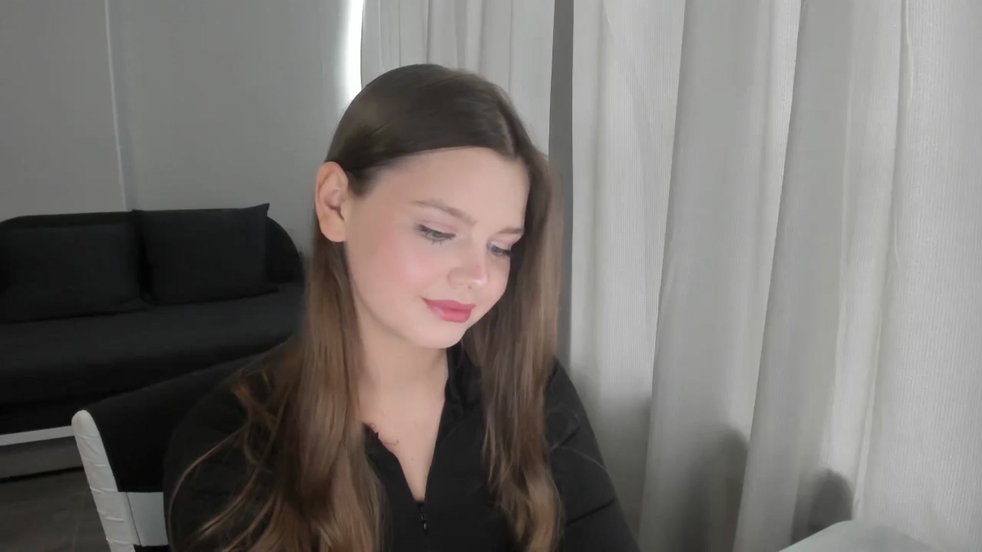 Gallery image thumbnail from Annaneon's myfreecams stream on, 06/13/2025, 08:30 image 20 of 20