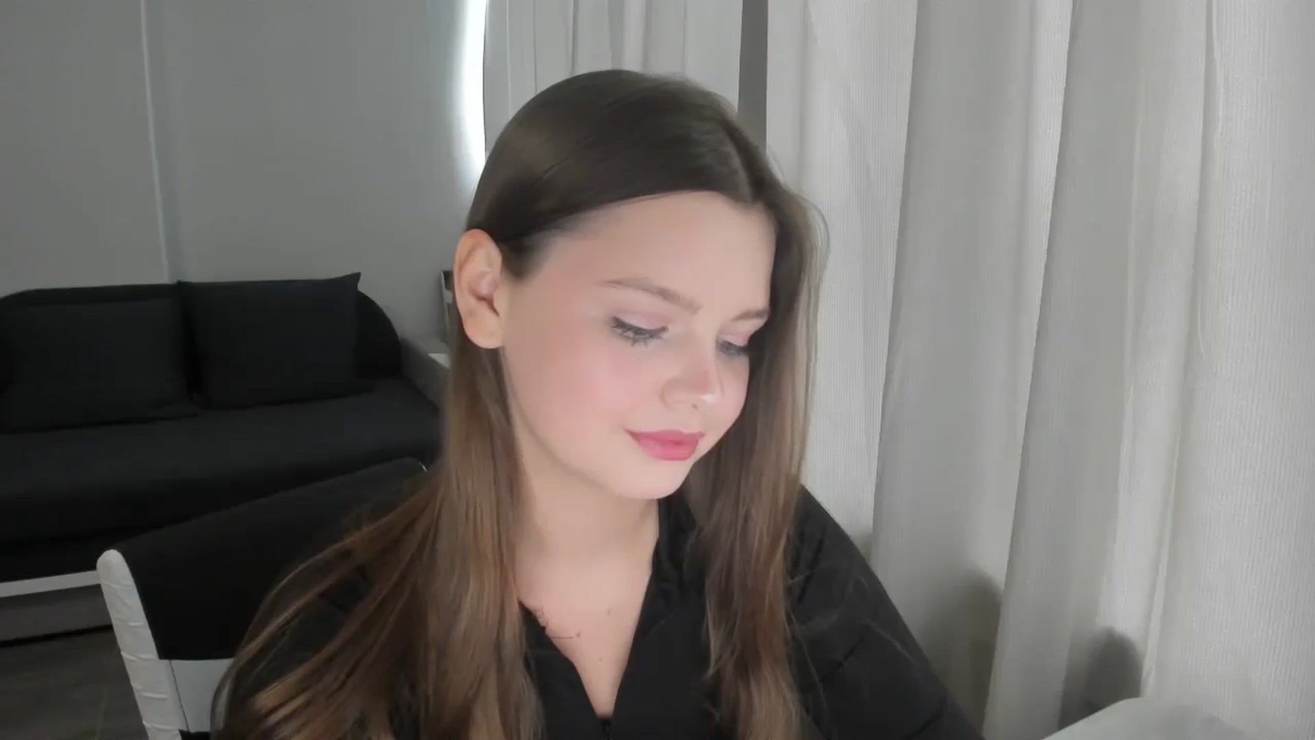 Gallery image thumbnail from Annaneon's myfreecams stream on, 06/13/2025, 08:30 image 7 of 20
