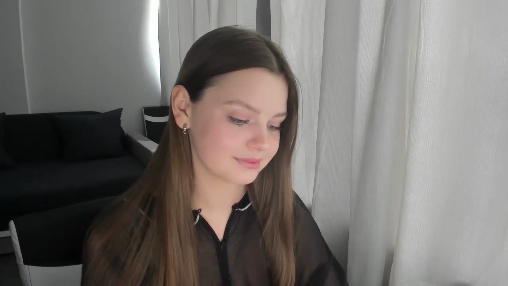 Gallery image thumbnail from Annaneon's myfreecams stream on, 06/15/2025, 11:52 image 17 of 20