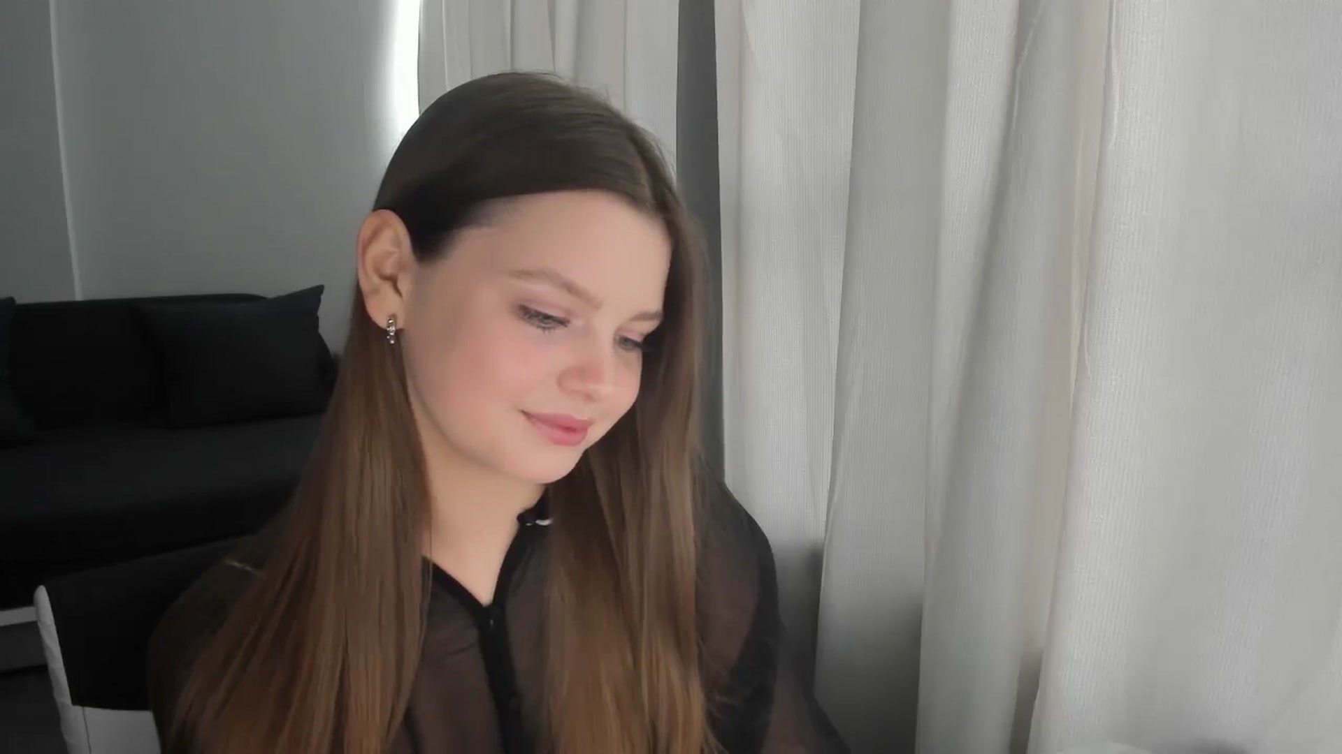 Gallery image thumbnail from Annaneon's myfreecams stream on, 06/15/2025, 11:52 image 8 of 20