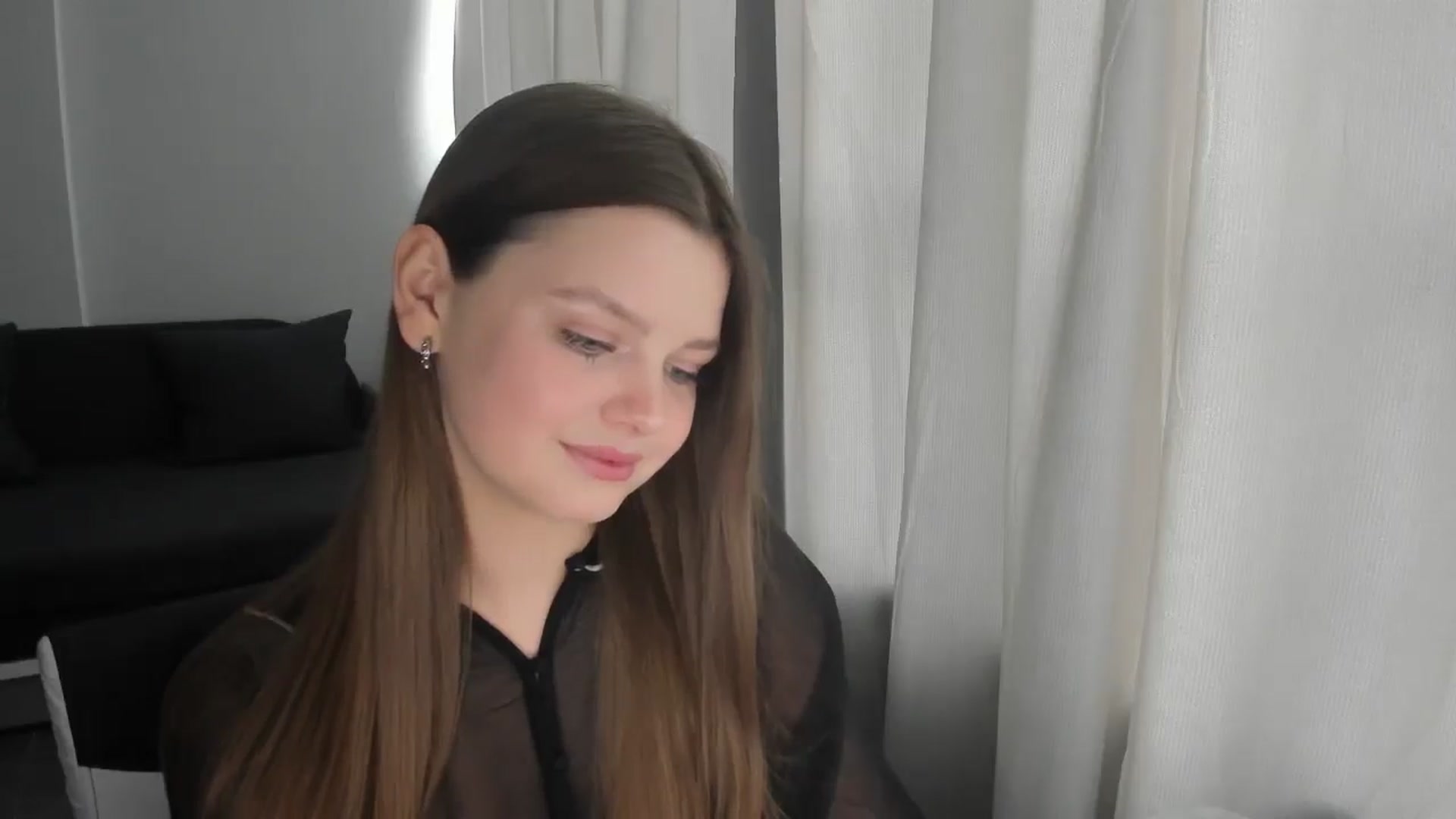 Gallery image thumbnail from Annaneon's myfreecams stream on, 06/15/2025, 11:52 image 9 of 20