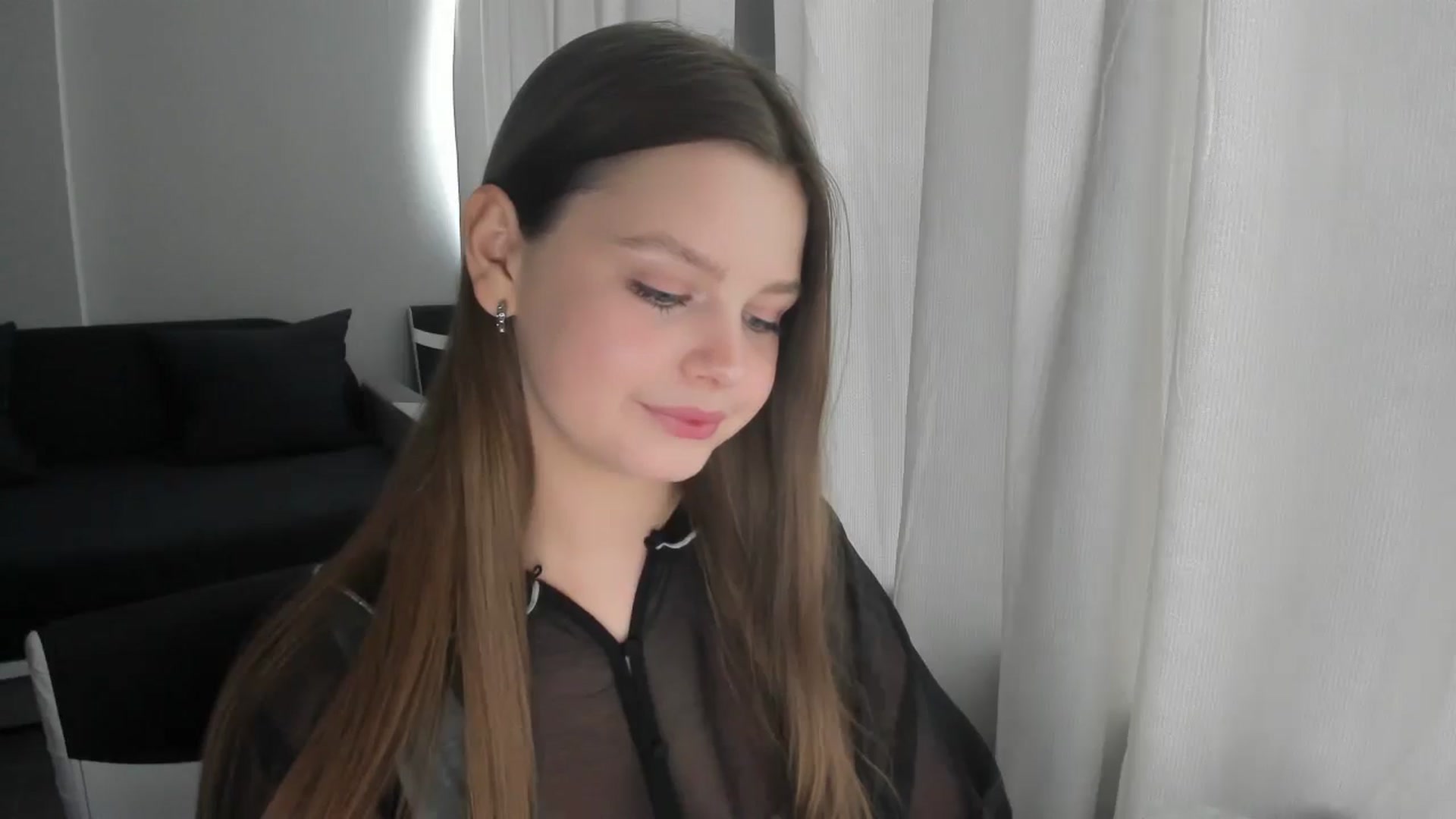 Gallery image thumbnail from Annaneon's myfreecams stream on, 06/15/2025, 11:52 image 14 of 20
