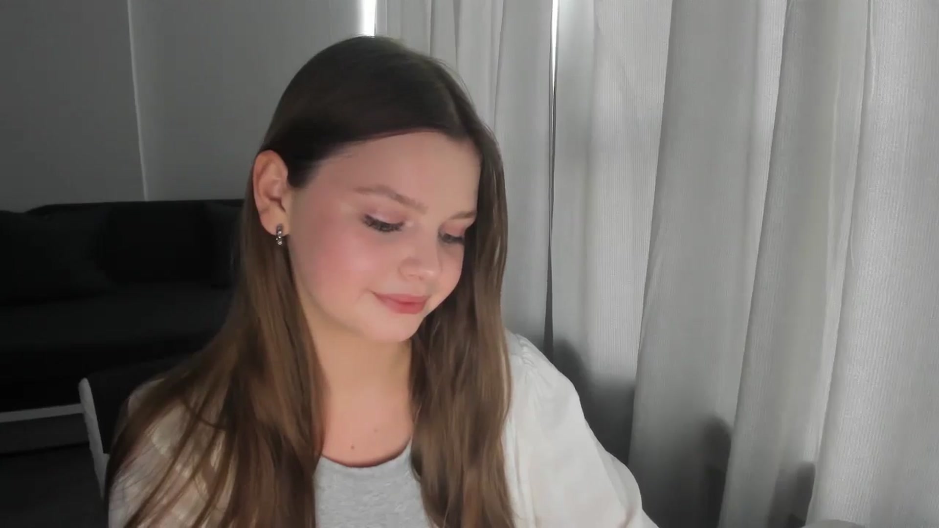 Gallery image thumbnail from Annaneon's myfreecams stream on, 06/16/2025, 12:22 image 6 of 20