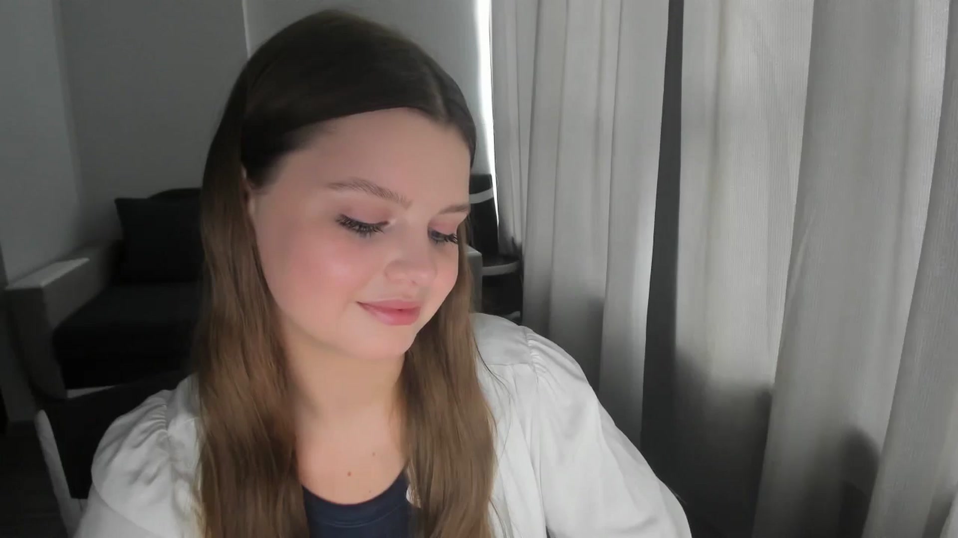 Gallery image thumbnail from Annaneon's myfreecams stream on, 06/19/2025, 09:57 image 20 of 20