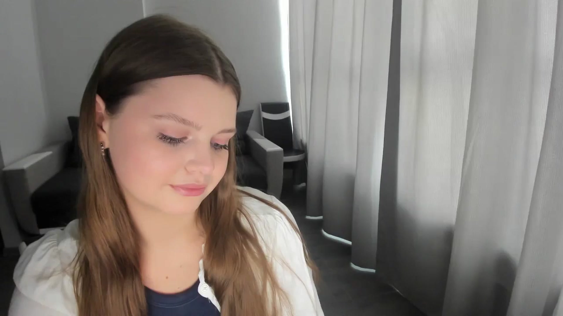 Gallery image thumbnail from Annaneon's myfreecams stream on, 06/19/2025, 09:57 image 15 of 20