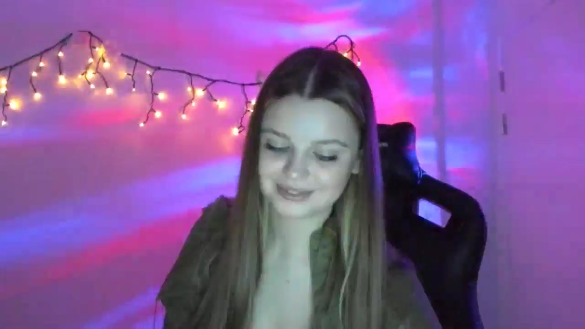 Gallery image thumbnail from Annaneon's myfreecams stream on, 03/22/2026, 15:06 image 19 of 20