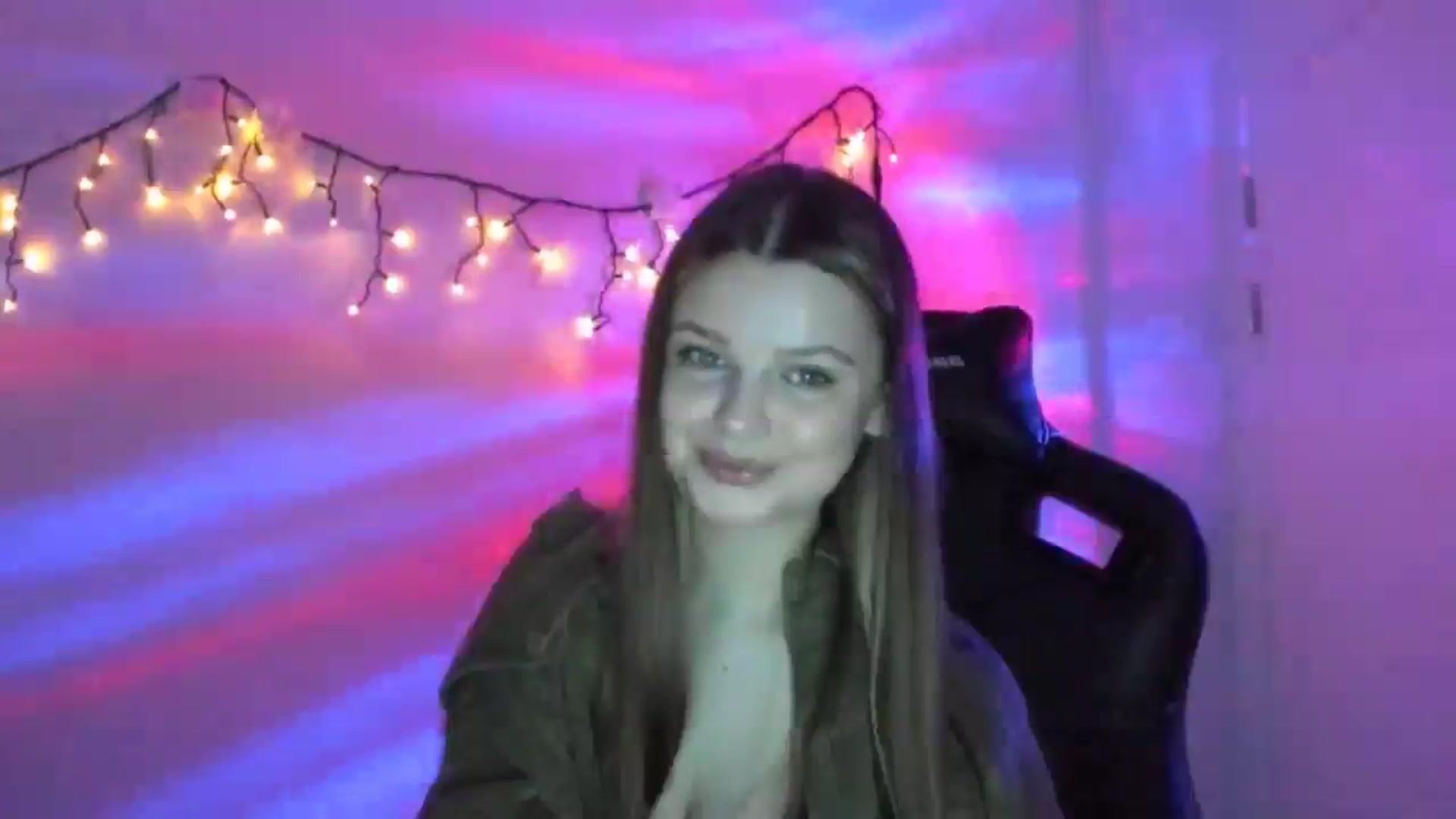 Gallery image thumbnail from Annaneon's myfreecams stream on, 03/22/2026, 15:06 image 17 of 20