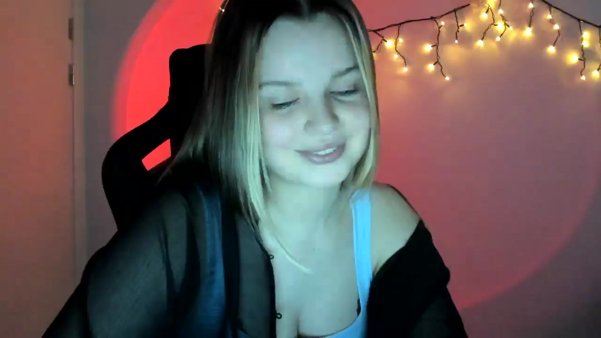Gallery image thumbnail from Annaneon's myfreecams stream on, 04/05/2026, 17:42 image 5 of 20
