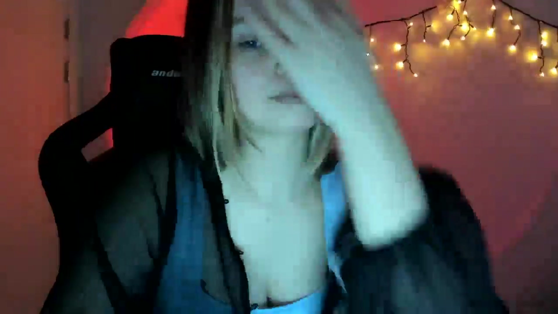 Gallery image thumbnail from Annaneon's myfreecams stream on, 04/05/2026, 17:42 image 11 of 20