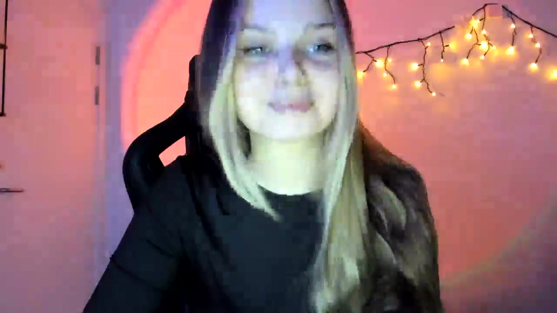 Gallery image thumbnail from Annaneon's myfreecams stream on, 04/22/2026, 19:06 image 5 of 20