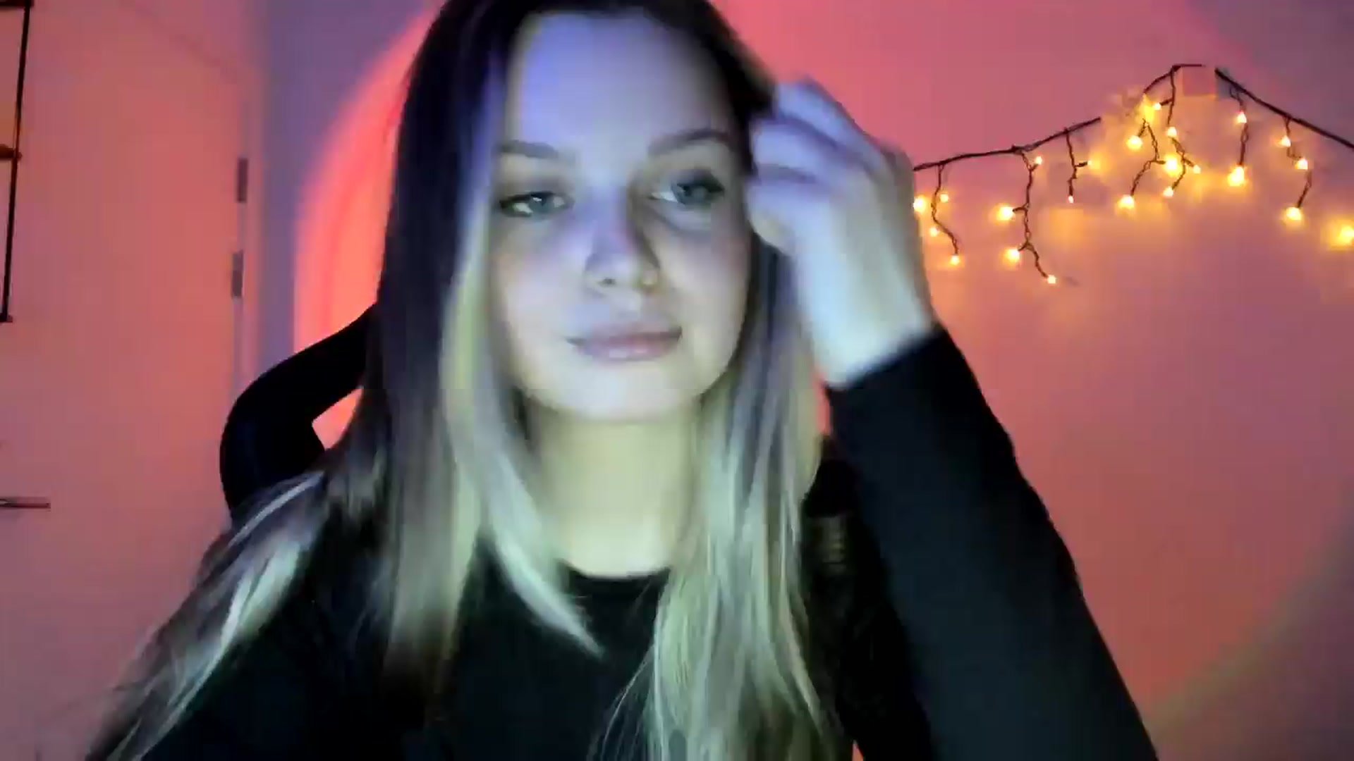 Gallery image thumbnail from Annaneon's myfreecams stream on, 04/22/2026, 20:11 image 5 of 20