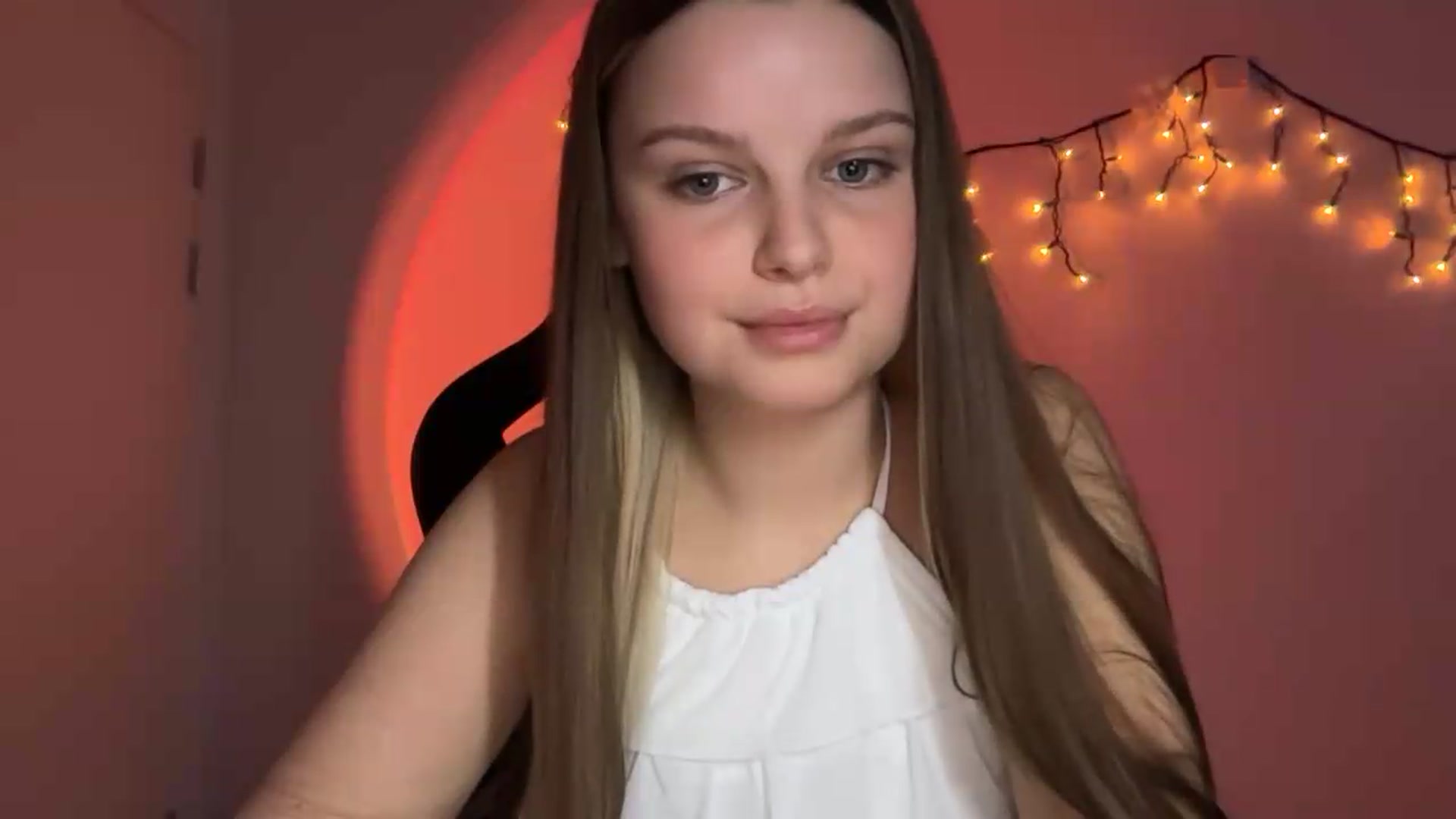 Gallery image thumbnail from Annaneon's myfreecams stream on, 05/16/2026, 18:20 image 7 of 20