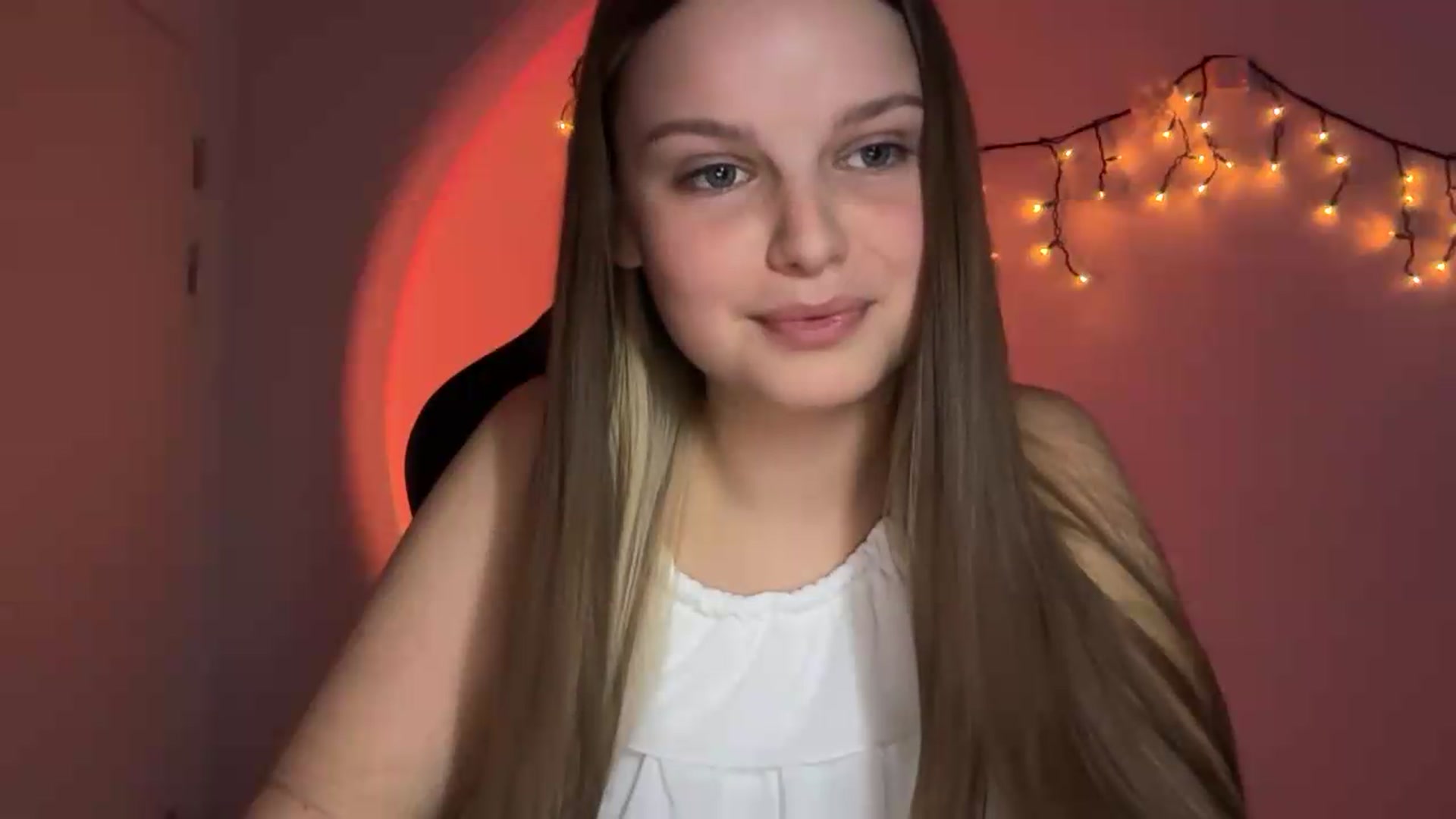 Gallery image thumbnail from Annaneon's myfreecams stream on, 05/16/2026, 18:20 image 6 of 20
