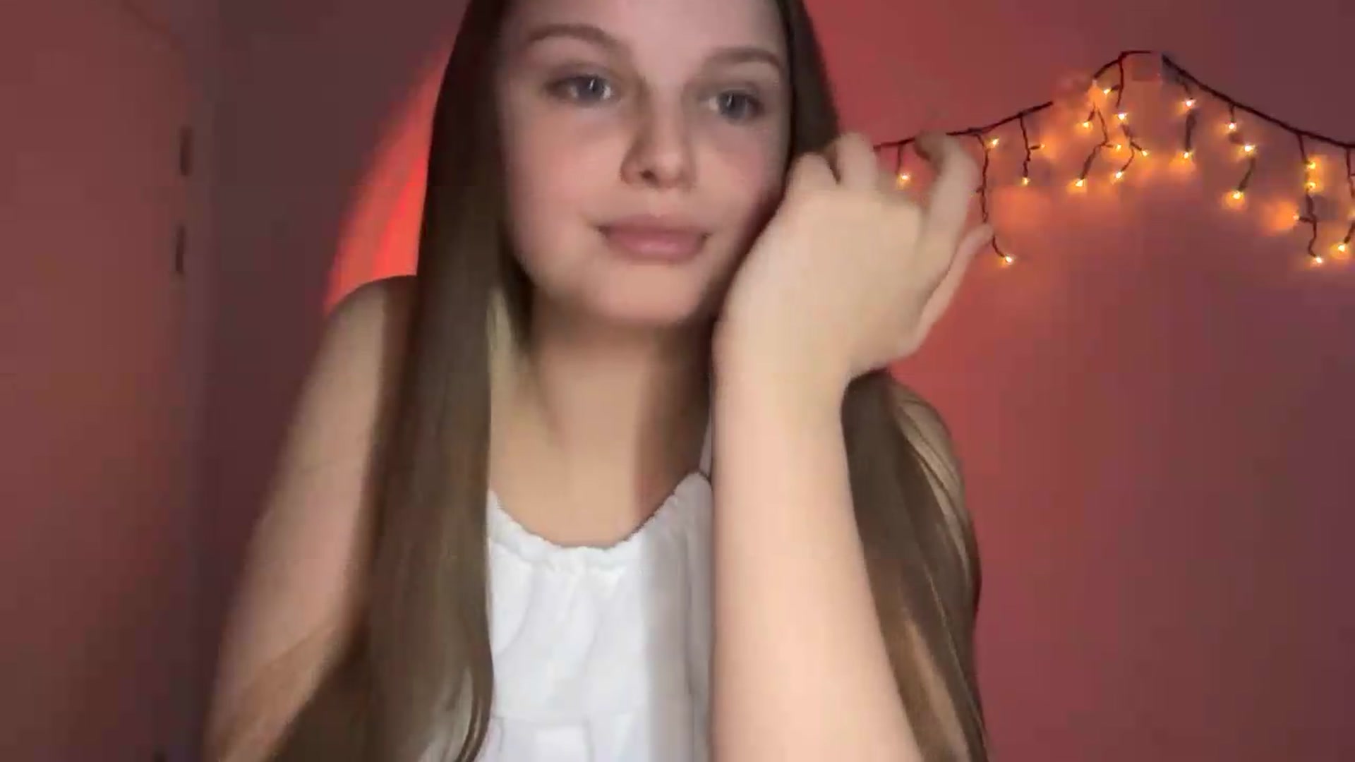 Gallery image thumbnail from Annaneon's myfreecams stream on, 05/16/2026, 18:20 image 10 of 20