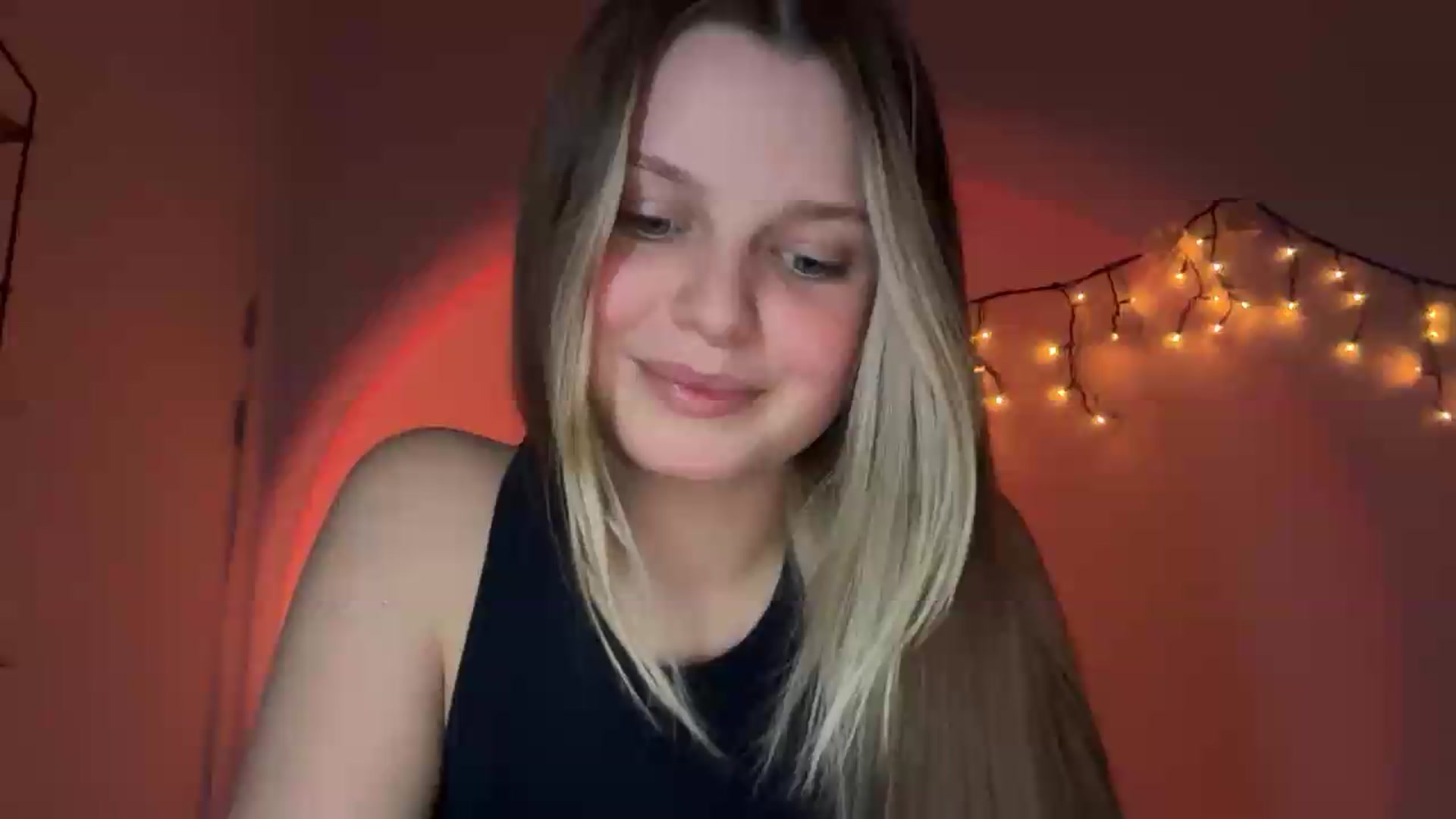 Gallery image thumbnail from Annaneon's myfreecams stream on, 05/17/2026, 21:08 image 18 of 20