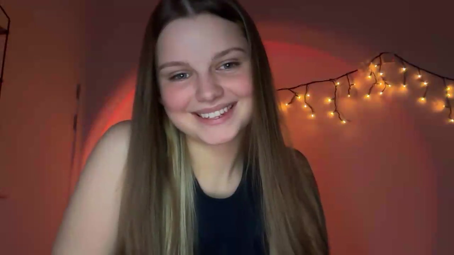 Gallery image thumbnail from Annaneon's myfreecams stream on, 05/17/2026, 21:08 image 10 of 20