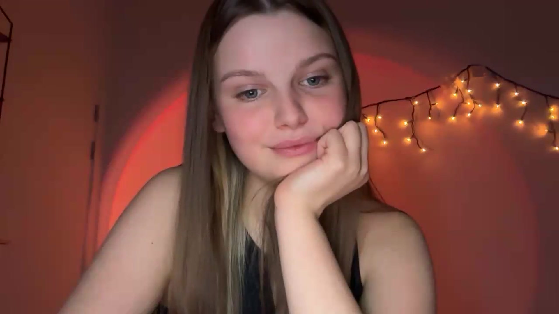 Gallery image thumbnail from Annaneon's myfreecams stream on, 05/17/2026, 21:08 image 4 of 20