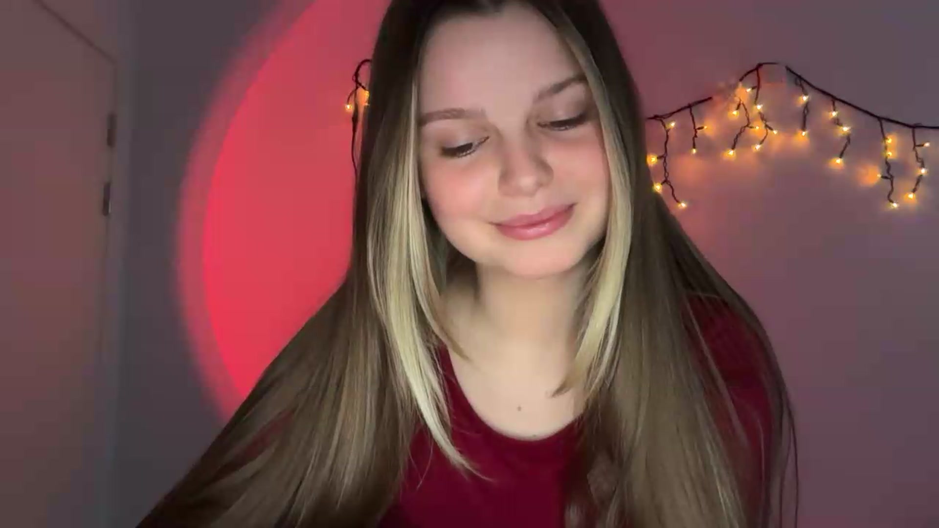 Gallery image thumbnail from Annaneon's myfreecams stream on, 05/20/2026, 14:33 image 2 of 20