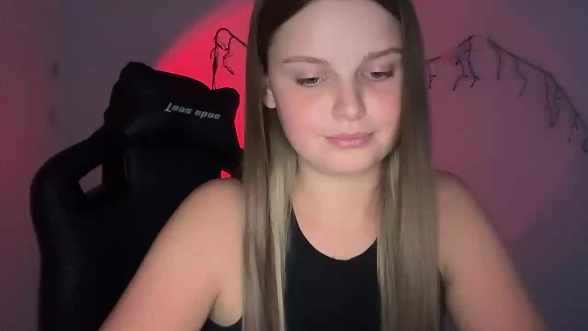 Gallery image thumbnail from Annaneon's myfreecams stream on, 06/23/2026, 18:17 image 18 of 20