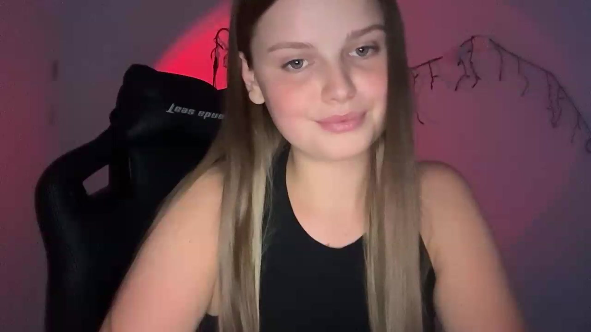 Gallery image thumbnail from Annaneon's myfreecams stream on, 06/23/2026, 18:17 image 9 of 20