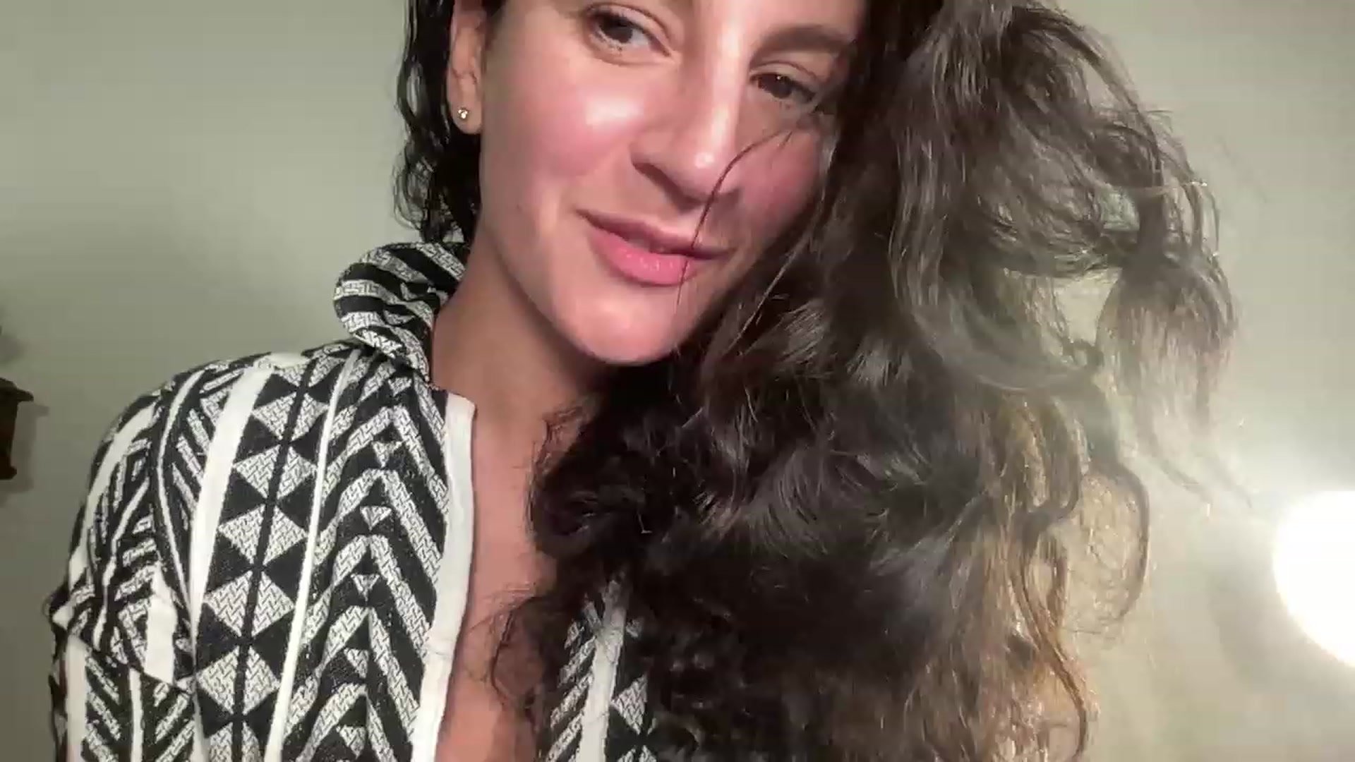 Gallery image thumbnail from Annareylee's myfreecams stream on, 06/29/2023, 05:31 image 1 of 20